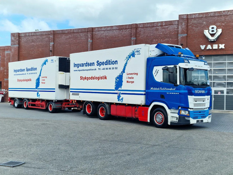 Scania R500 NGS B6X2NB / Trailer-Bygg 12-2004 / Frigobox Sidedoors / Rohrbahen / hooks - משאית קירור: תמונה 1 Scania R500 NGS B6X2NB / Trailer-Bygg 12-2004 / Frigobox Sidedoors / Rohrbahen / hooks - משאית קירור: תמונה 1