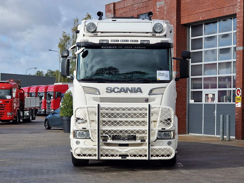 Scania R520 V8 8x2*4 - Tank - 19.000L - 4 compartments - Pump and counter - Retarder - משאית מכל: תמונה 2 Scania R520 V8 8x2*4 - Tank - 19.000L - 4 compartments - Pump and counter - Retarder - משאית מכל: תמונה 2