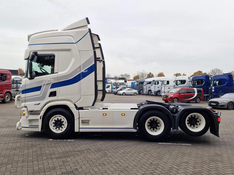 Scania R560 Highline 6x2 - BUFFL - Retarder - Full air - 3.15 WB - Leather - יחידת טרקטור: תמונה 4 Scania R560 Highline 6x2 - BUFFL - Retarder - Full air - 3.15 WB - Leather - יחידת טרקטור: תמונה 4