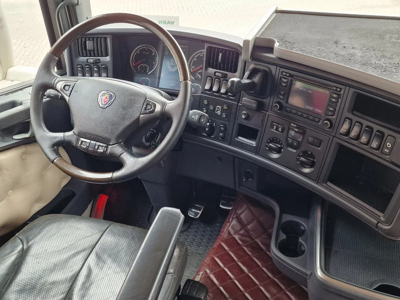 משאית עם שלדת תא Scania R580 V8 Highline 6x2*4 - Chassis - Retarder - Steering axle - 410 WB - Custom interior - Full air: תמונה 13