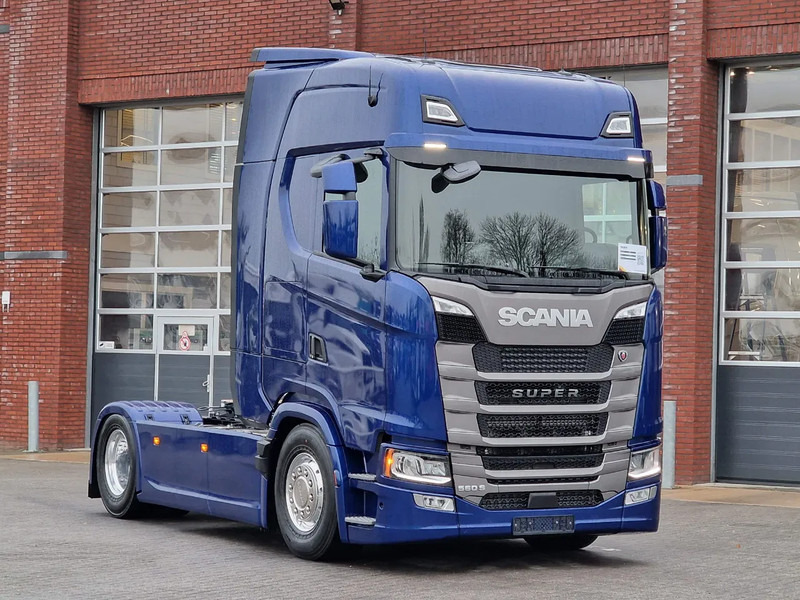Scania S560 Highline 4x2 - Full spec - Retader - Night clima - Full air - Facelift - 2x tank - יחידת טרקטור: תמונה 1 Scania S560 Highline 4x2 - Full spec - Retader - Night clima - Full air - Facelift - 2x tank - יחידת טרקטור: תמונה 1