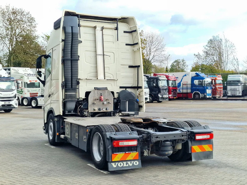 Volvo FH 13.460 Globetrotter XL - PTO/Hydraulic - I parkcool - Full air - TV - Fridge - יחידת טרקטור: תמונה 5 Volvo FH 13.460 Globetrotter XL - PTO/Hydraulic - I parkcool - Full air - TV - Fridge - יחידת טרקטור: תמונה 5