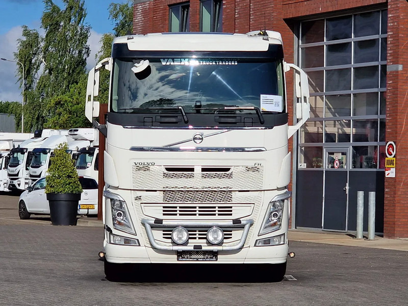 Volvo FH 13.500 6x2 - Retarder - Full air - 3.20 WB - Leather - יחידת טרקטור: תמונה 2 Volvo FH 13.500 6x2 - Retarder - Full air - 3.20 WB - Leather - יחידת טרקטור: תמונה 2