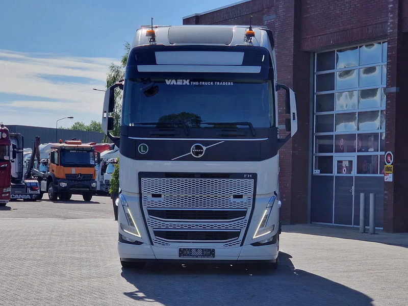 Volvo FH 13.500 Globetrotter XL 4x2 - NEW - Full spec - I parkcool - Full air - - יחידת טרקטור: תמונה 2 Volvo FH 13.500 Globetrotter XL 4x2 - NEW - Full spec - I parkcool - Full air - - יחידת טרקטור: תמונה 2