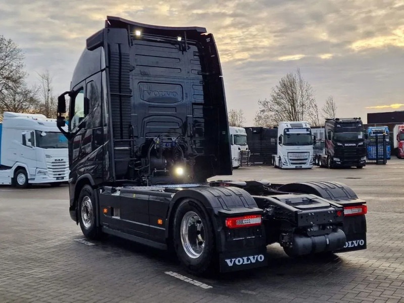 Volvo FH 13.500 Globetrotter XL 4x2 - NEW - Full spec - I parkcool - Full air - - יחידת טרקטור: תמונה 4 Volvo FH 13.500 Globetrotter XL 4x2 - NEW - Full spec - I parkcool - Full air - - יחידת טרקטור: תמונה 4