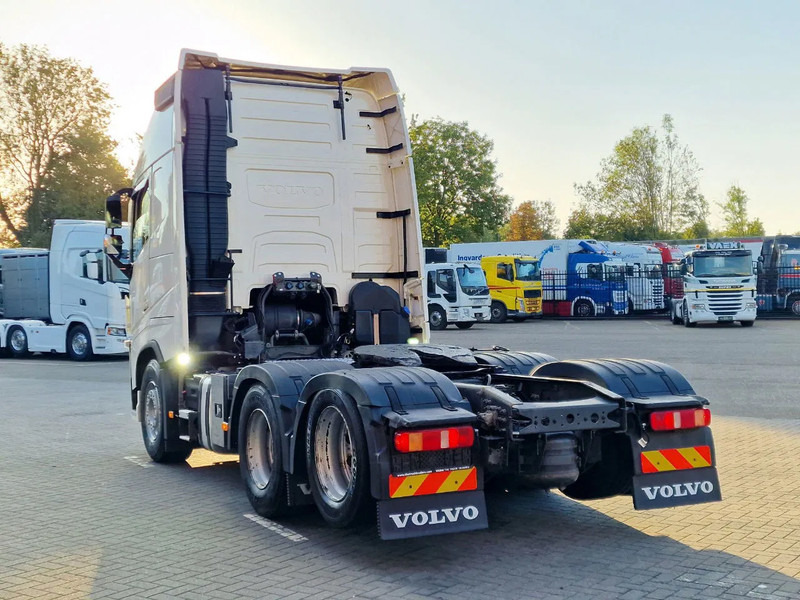 Volvo FH 13.500 Globetrotter XL 6x2 - Full air - 3.20 WB - MA VIN - Low KM - Leather - יחידת טרקטור: תמונה 5 Volvo FH 13.500 Globetrotter XL 6x2 - Full air - 3.20 WB - MA VIN - Low KM - Leather - יחידת טרקטור: תמונה 5