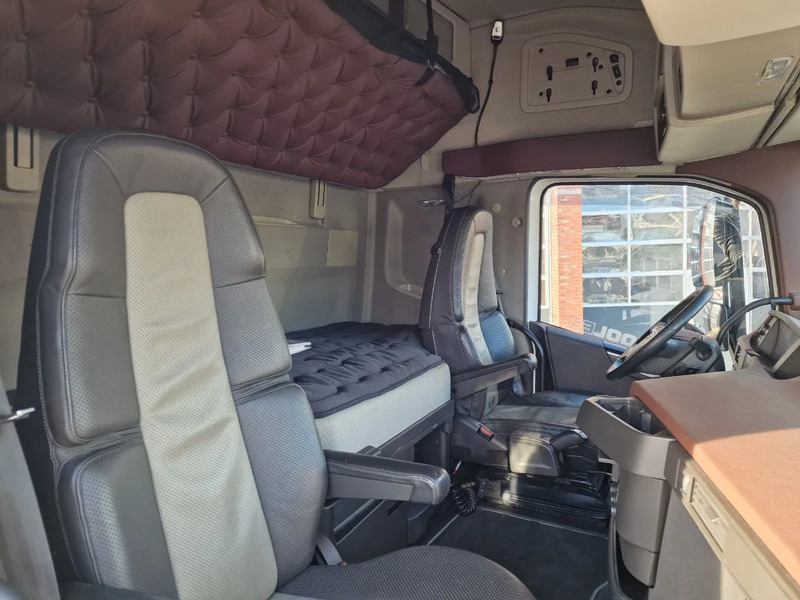 משאית מנוף Volvo FH 13.540 8x4*4 - HMF2620 K6 Crane 2017 with remote - Retarder - HUB reduction: תמונה 20 משאית מנוף Volvo FH 13.540 8x4*4 - HMF2620 K6 Crane 2017 with remote - Retarder - HUB reduction: תמונה 20