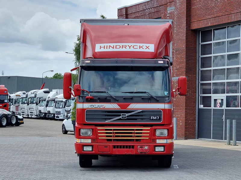 Volvo FM 250 4x- Livestock 2 deck - Lifting floors - Loadlift - Manual gearbox - משאית להובלת בעלי חיים: תמונה 2 Volvo FM 250 4x- Livestock 2 deck - Lifting floors - Loadlift - Manual gearbox - משאית להובלת בעלי חיים: תמונה 2