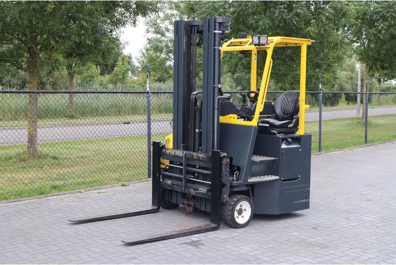 Combilift CB3000 | 2.5 TON | 6 METER | TRIPLEX | SIDESHIFT - משאית הגעה ב-4 דרכים: תמונה 2 Combilift CB3000 | 2.5 TON | 6 METER | TRIPLEX | SIDESHIFT - משאית הגעה ב-4 דרכים: תמונה 2