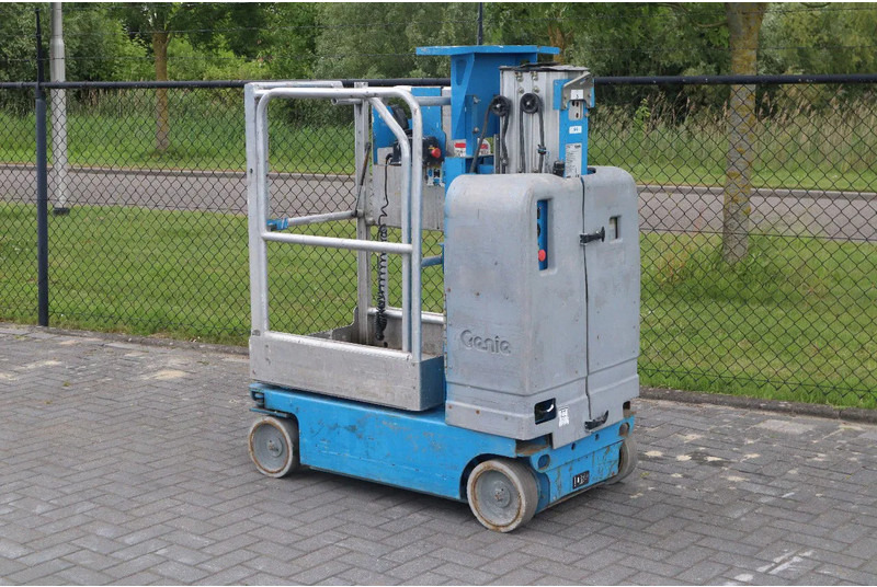 Genie GR-12 | 5.45 METER | 227 KG | MULTIPLE UNITS - פלטפורמה אווירית: תמונה 3 Genie GR-12 | 5.45 METER | 227 KG | MULTIPLE UNITS - פלטפורמה אווירית: תמונה 3