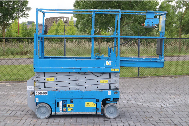 Genie GS-1932 | 7.8 METER | 227 KG - מעלית מספריים: תמונה 4 Genie GS-1932 | 7.8 METER | 227 KG - מעלית מספריים: תמונה 4