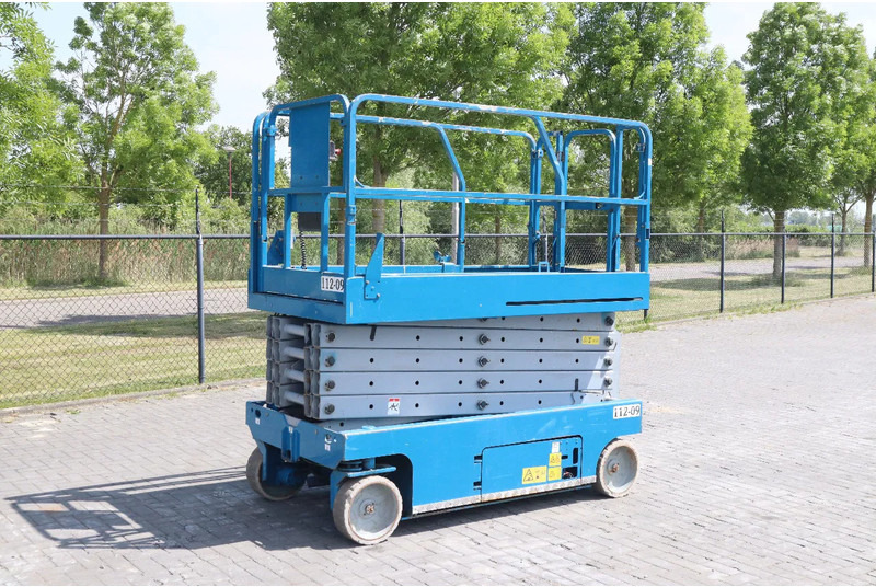 Genie GS-3246 | 12 METER | 318 KG - מעלית מספריים: תמונה 3 Genie GS-3246 | 12 METER | 318 KG - מעלית מספריים: תמונה 3