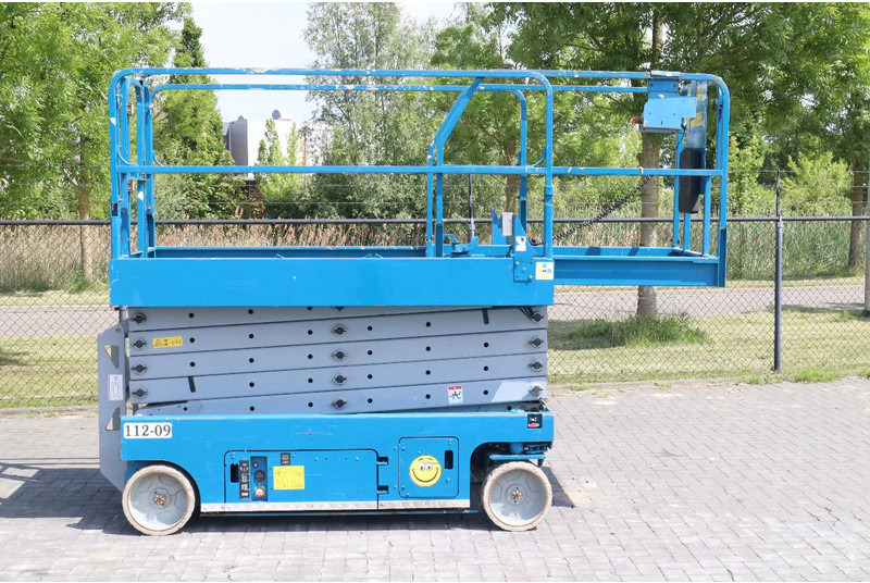 Genie GS-3246 | 12 METER | 318 KG - מעלית מספריים: תמונה 4 Genie GS-3246 | 12 METER | 318 KG - מעלית מספריים: תמונה 4