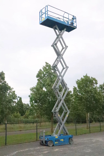 מעלית מספריים Genie GS-3246 | 12 METER | 318 KG: תמונה 8