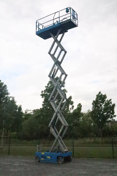 מעלית מספריים Genie GS-3246 | 12 METER | 318 KG: תמונה 9