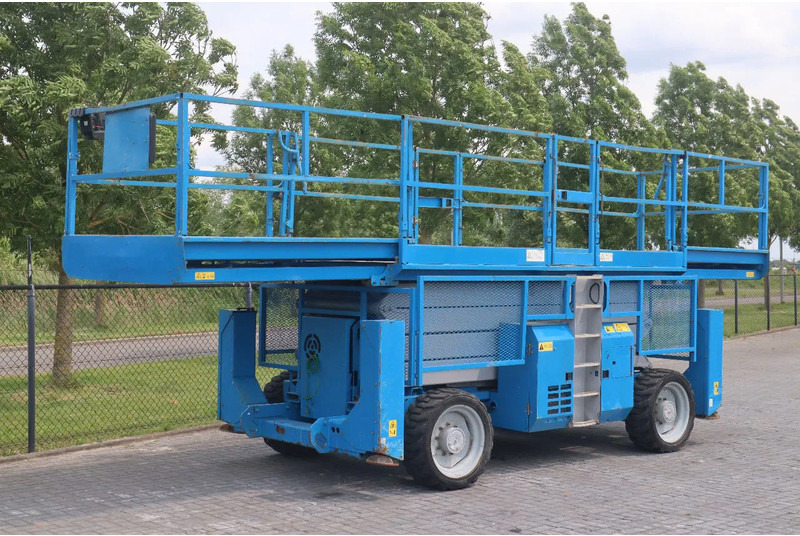 Genie GS-4390 RT | 15 METER | 680 KG - מעלית מספריים: תמונה 5 Genie GS-4390 RT | 15 METER | 680 KG - מעלית מספריים: תמונה 5