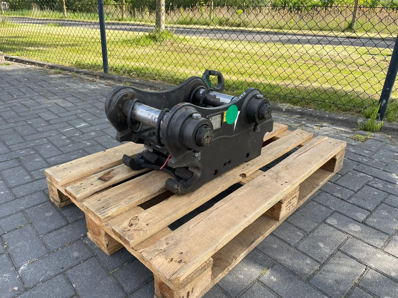 Gjerstad G60 | QUICK COUPLER | S60 | NEW / UNUSED - מצמד מהיר עבור מכונת בנייה: תמונה 1 Gjerstad G60 | QUICK COUPLER | S60 | NEW / UNUSED - מצמד מהיר עבור מכונת בנייה: תמונה 1