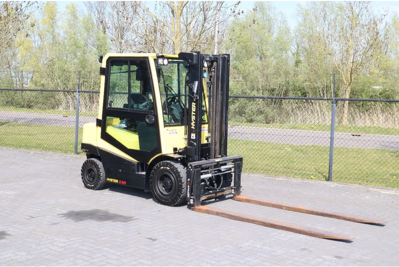 Hyster H2.5 A | BOOM SUSPENSION | SIDESHIFT | FORK EXTENTIONS | FORK POSITIONERS - מלגזת סולר: תמונה 5 Hyster H2.5 A | BOOM SUSPENSION | SIDESHIFT | FORK EXTENTIONS | FORK POSITIONERS - מלגזת סולר: תמונה 5