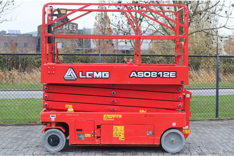 LGMG AS0812E | 10 METER | 450 KG | GS-2646 | 2646ES - מעלית מספריים: תמונה 1 LGMG AS0812E | 10 METER | 450 KG | GS-2646 | 2646ES - מעלית מספריים: תמונה 1