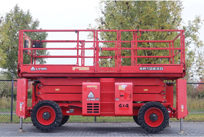 LGMG SR1023D | 12 METER | 1.100 KG - מעלית מספריים: תמונה 1 LGMG SR1023D | 12 METER | 1.100 KG - מעלית מספריים: תמונה 1