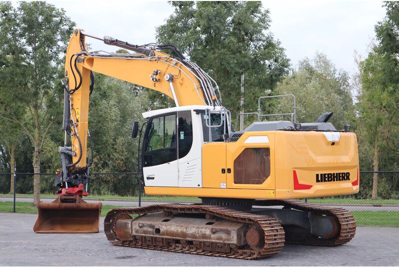 Liebherr R924 WLC | ROTOTILT R8 | BUCKET | - מחפר סורק: תמונה 3 Liebherr R924 WLC | ROTOTILT R8 | BUCKET | - מחפר סורק: תמונה 3