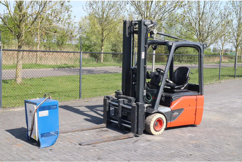 Linde E18 -02 | ROTATOR FORKS | SIDESHIFT - מלגזה חשמלית: תמונה 2 Linde E18 -02 | ROTATOR FORKS | SIDESHIFT - מלגזה חשמלית: תמונה 2
