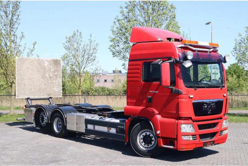 MAN TGS 26.360 | 6X2 | BDF | ONLY 80.000 KM! | EURO 5 - משאית עם שלדת תא: תמונה 2 MAN TGS 26.360 | 6X2 | BDF | ONLY 80.000 KM! | EURO 5 - משאית עם שלדת תא: תמונה 2