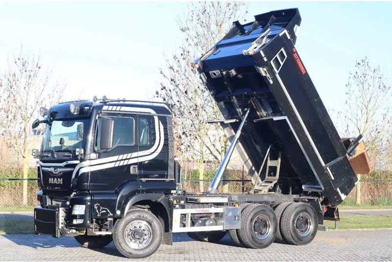 MAN TGS 26.500 | 6X6 | HYDRODRIVE | BIG AXLES | EURO 6 - מזהיר: תמונה 1 MAN TGS 26.500 | 6X6 | HYDRODRIVE | BIG AXLES | EURO 6 - מזהיר: תמונה 1