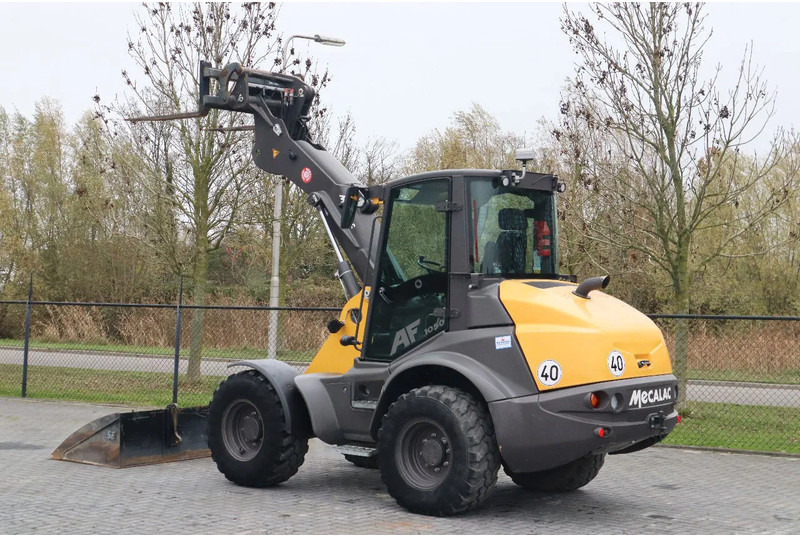 Mecalac AF 1050 | BUCKET | FORKS | HYDR. QUICK COUPLER - מעמיס גלגלים: תמונה 3 Mecalac AF 1050 | BUCKET | FORKS | HYDR. QUICK COUPLER - מעמיס גלגלים: תמונה 3