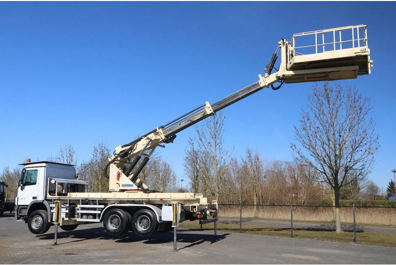 Mercedes-Benz Actros 2636 6X4 | TUNNEL PLATFORM | REMOTE DRIVING - משאית מנוף: תמונה 2 Mercedes-Benz Actros 2636 6X4 | TUNNEL PLATFORM | REMOTE DRIVING - משאית מנוף: תמונה 2