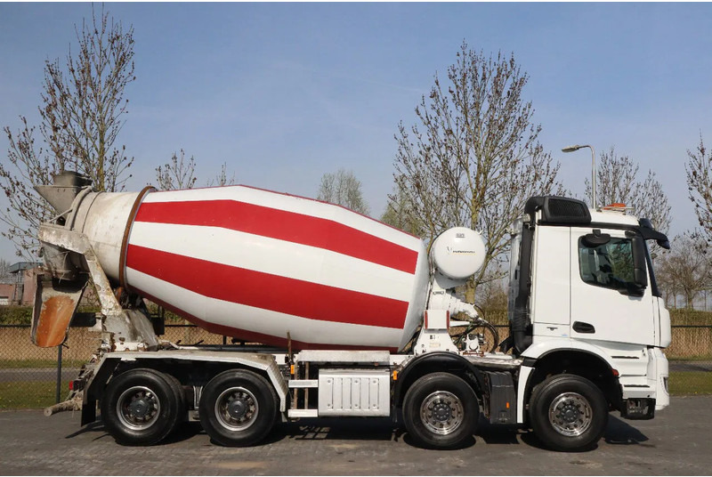 Mercedes-Benz Arocs 3251 | 8X4 | INTERMIX 10M3 | BIG AXLES | EURO 6 - משאית מערבלת בטון: תמונה 4 Mercedes-Benz Arocs 3251 | 8X4 | INTERMIX 10M3 | BIG AXLES | EURO 6 - משאית מערבלת בטון: תמונה 4
