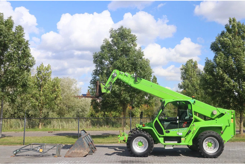 Merlo P40.17 PLUS | FORKS | JIB | BUCKET | GOOD TIRES - מפעיל טלסקופי: תמונה 1 Merlo P40.17 PLUS | FORKS | JIB | BUCKET | GOOD TIRES - מפעיל טלסקופי: תמונה 1