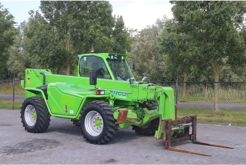 Merlo P40.17 PLUS | FORKS | JIB | BUCKET | GOOD TIRES - מפעיל טלסקופי: תמונה 5 Merlo P40.17 PLUS | FORKS | JIB | BUCKET | GOOD TIRES - מפעיל טלסקופי: תמונה 5