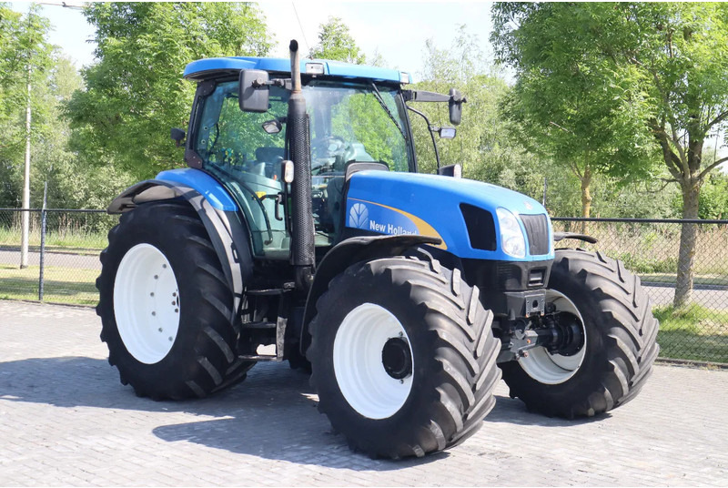 New Holland TS135A | 40 KM/H | 4X4 | SUPERSTEER - טרקטור חקלאי: תמונה 5 New Holland TS135A | 40 KM/H | 4X4 | SUPERSTEER - טרקטור חקלאי: תמונה 5