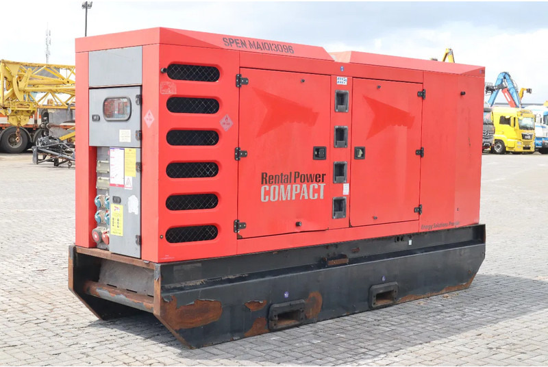 SDMO R275 C3 | 275 KVA | 400 V - ערכת גנרטורים: תמונה 5 SDMO R275 C3 | 275 KVA | 400 V - ערכת גנרטורים: תמונה 5