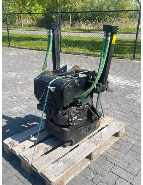 STEELWRIST X18 SQ60-5 | S60 | OILQUICK SYSTEM | CLS - טילטרוטטור עבור מכונת בנייה: תמונה 5 STEELWRIST X18 SQ60-5 | S60 | OILQUICK SYSTEM | CLS - טילטרוטטור עבור מכונת בנייה: תמונה 5