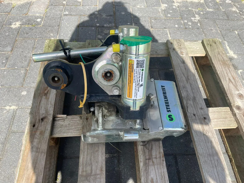Sanderson STEELWRIST TMX S30 -180HA | TILT QUICKCOUPLER | TILTING COUPLER | NEW - טילטרוטטור עבור מכונת בנייה: תמונה 2 Sanderson STEELWRIST TMX S30 -180HA | TILT QUICKCOUPLER | TILTING COUPLER | NEW - טילטרוטטור עבור מכונת בנייה: תמונה 2