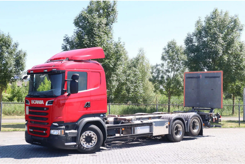 Scania R580 V8 | 6X2 | BDF | RETARDER | TAILLIFT | EURO 6 - משאית עם שלדת תא: תמונה 1 Scania R580 V8 | 6X2 | BDF | RETARDER | TAILLIFT | EURO 6 - משאית עם שלדת תא: תמונה 1