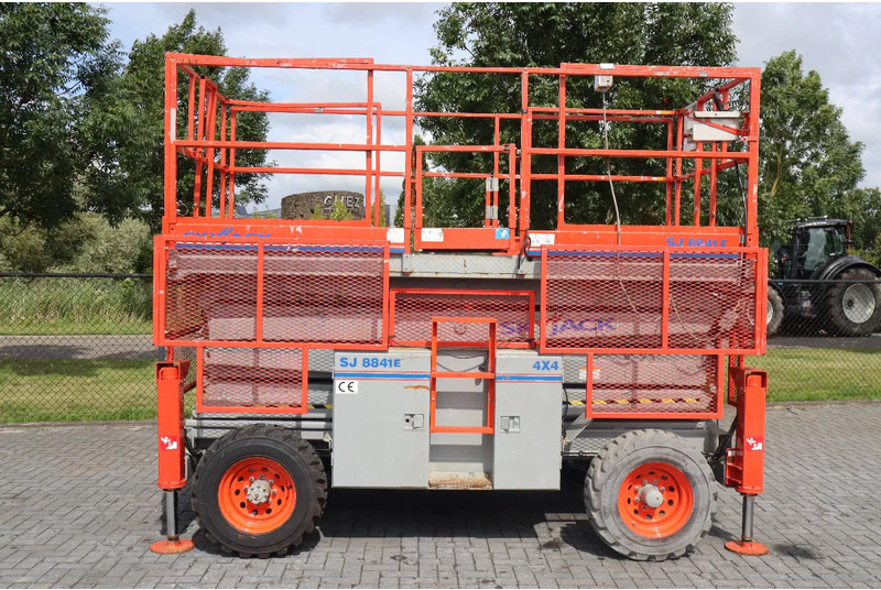 Skyjack SJ8841 E | 14.5 METER | 681 KG - מעלית מספריים: תמונה 4 Skyjack SJ8841 E | 14.5 METER | 681 KG - מעלית מספריים: תמונה 4