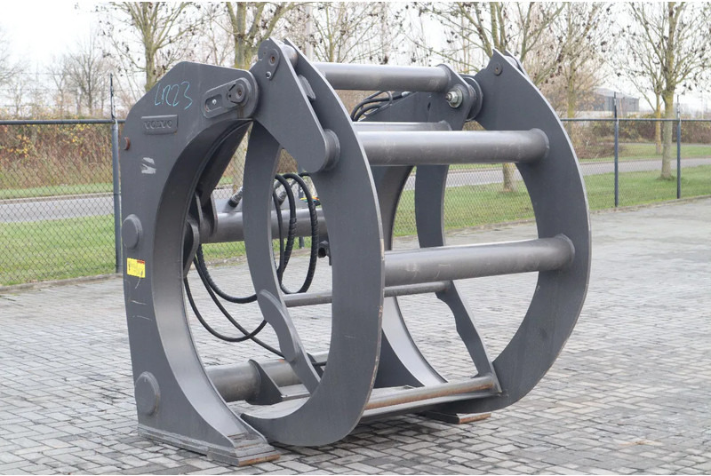 Volvo 80834 | 1.8 M2 | L60/L70/L90 | LOG GRAPPLE | HOLZGREIFER | WOOD CLAMP - קרון נגרר ליערות: תמונה 3 Volvo 80834 | 1.8 M2 | L60/L70/L90 | LOG GRAPPLE | HOLZGREIFER | WOOD CLAMP - קרון נגרר ליערות: תמונה 3