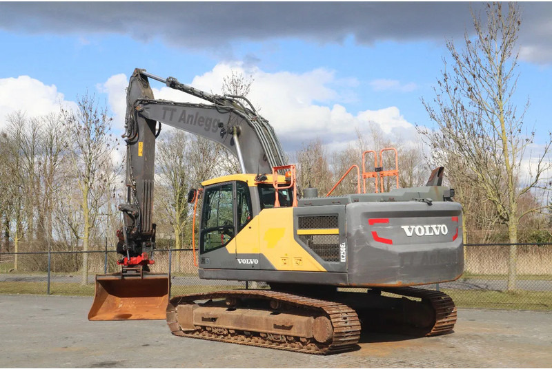 Volvo EC250EL | EC 250 EL | ROTOTILT | BUCKET - מחפר סורק: תמונה 3 Volvo EC250EL | EC 250 EL | ROTOTILT | BUCKET - מחפר סורק: תמונה 3
