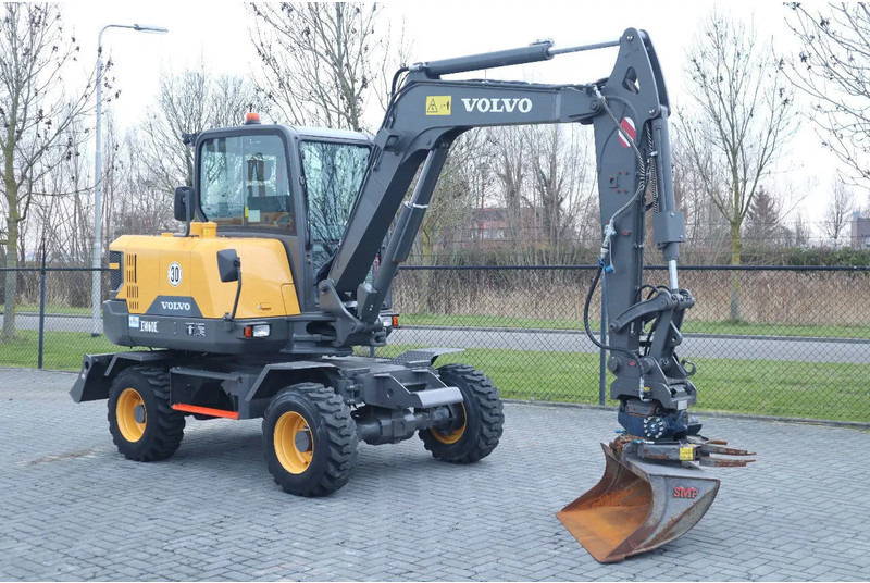 מחפר גלגלים Volvo EW 60 E | DEMO | 30 KM/H | ROTOTILT + GRIPPER | BUCKET: תמונה 5
