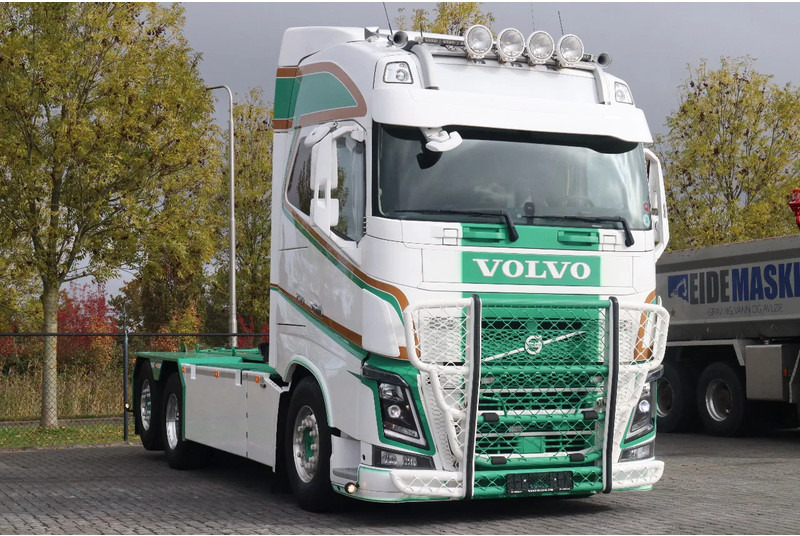 Volvo FH 16.750 | 6X2*4 | RETARDER | STEERING AXLE | JOAB HOOK | EURO 6 - משאית הרמת וו: תמונה 2 Volvo FH 16.750 | 6X2*4 | RETARDER | STEERING AXLE | JOAB HOOK | EURO 6 - משאית הרמת וו: תמונה 2