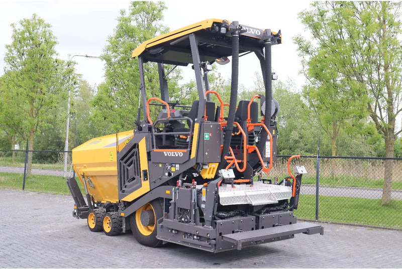 Volvo P2870 D ABG | ASPHALT PAVER | NEW / UNUSED | BOMAG BF300 - מכונת אספלט: תמונה 3 Volvo P2870 D ABG | ASPHALT PAVER | NEW / UNUSED | BOMAG BF300 - מכונת אספלט: תמונה 3