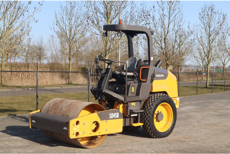 Volvo SD45B | GOOD CONDIITON | LOW HOURS - רולר: תמונה 2 Volvo SD45B | GOOD CONDIITON | LOW HOURS - רולר: תמונה 2