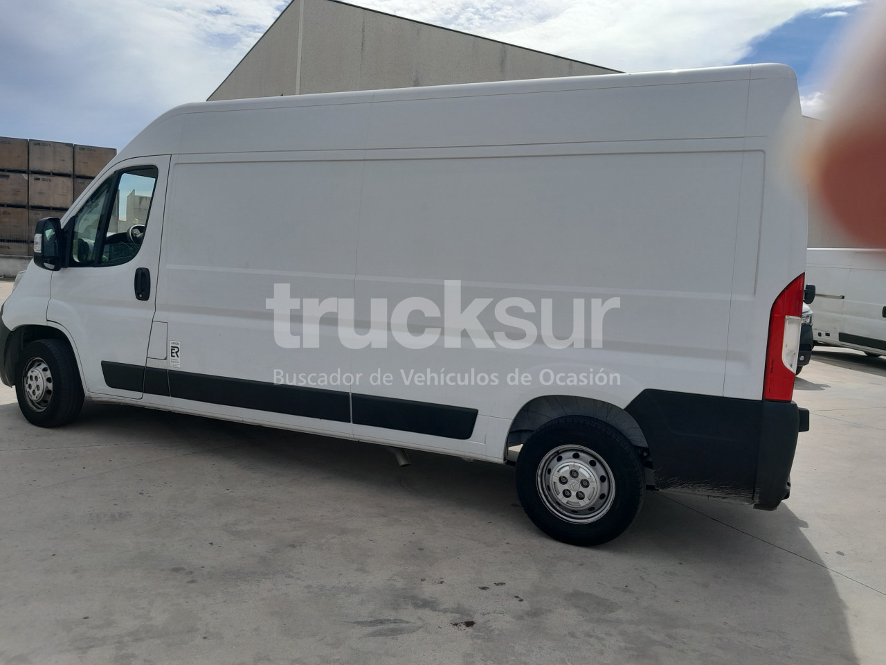 CITROEN 120.35 L3H2 12M3 - כלי רכב מסחרי עם תיבה: תמונה 3 CITROEN 120.35 L3H2 12M3 - כלי רכב מסחרי עם תיבה: תמונה 3