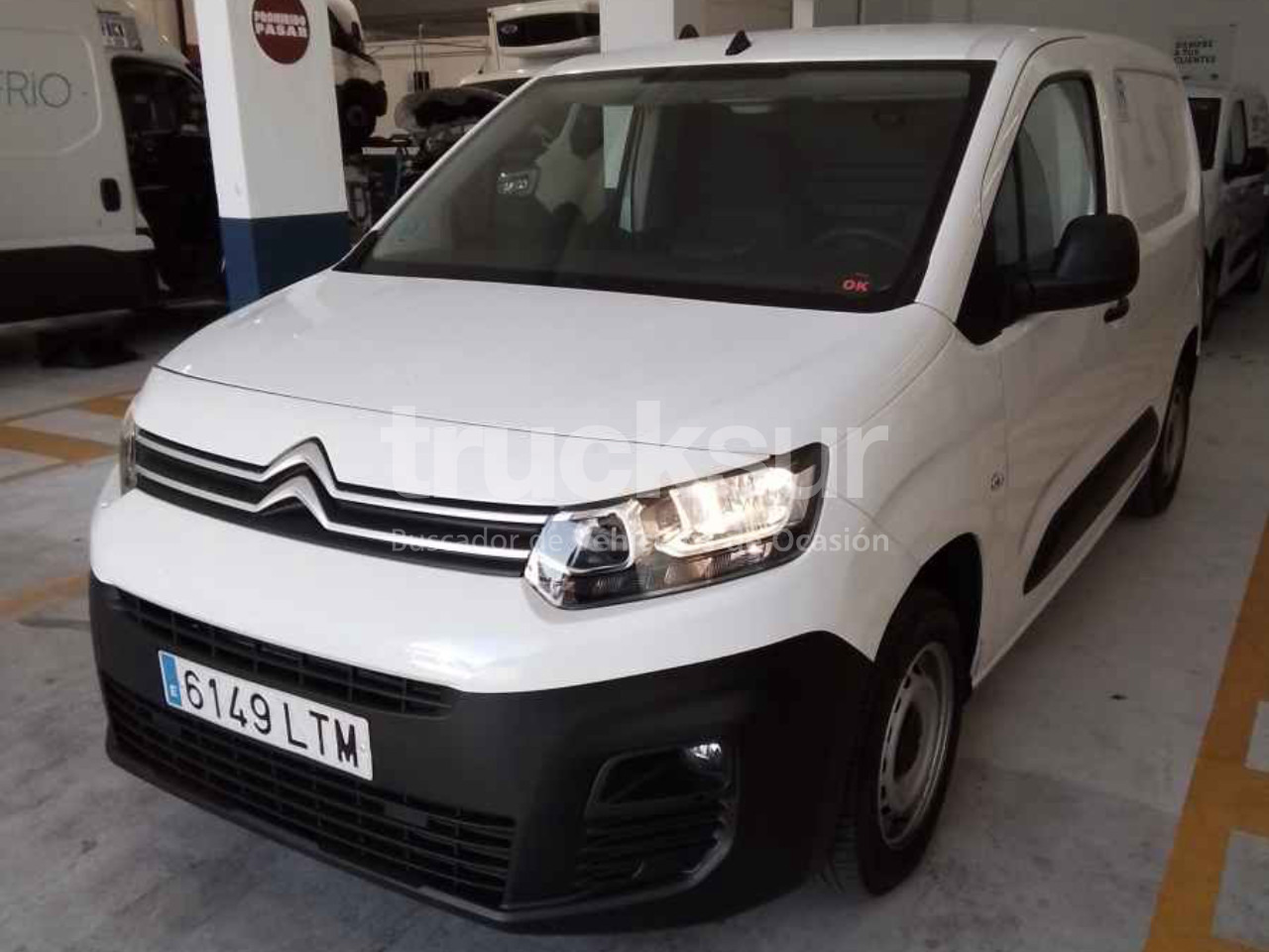 CITROEN BERLINGO IR - כלי רכב מסחרי עם תיבה: תמונה 1 CITROEN BERLINGO IR - כלי רכב מסחרי עם תיבה: תמונה 1