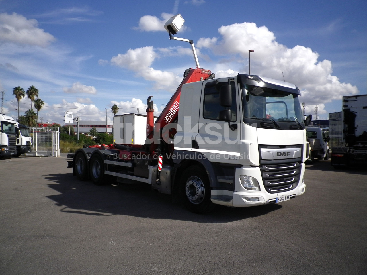 DAF CF450 - משאית הרמת וו: תמונה 2 DAF CF450 - משאית הרמת וו: תמונה 2