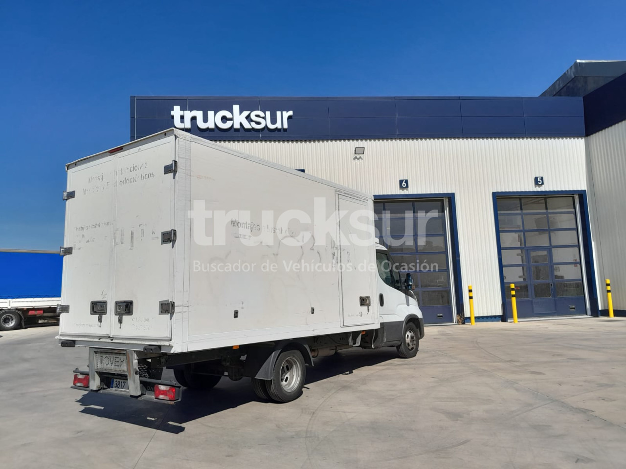 IVECO 35C16 GV - כלי רכב מסחרי עם תיבה: תמונה 3 IVECO 35C16 GV - כלי רכב מסחרי עם תיבה: תמונה 3