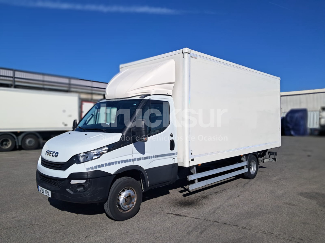 IVECO 72C18 P/E - משאית תיבה: תמונה 2 IVECO 72C18 P/E - משאית תיבה: תמונה 2